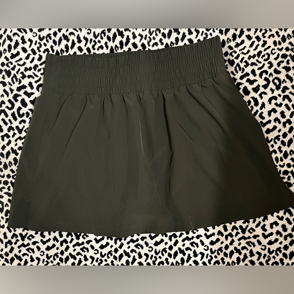GapFit High Rise Runaround Skort
